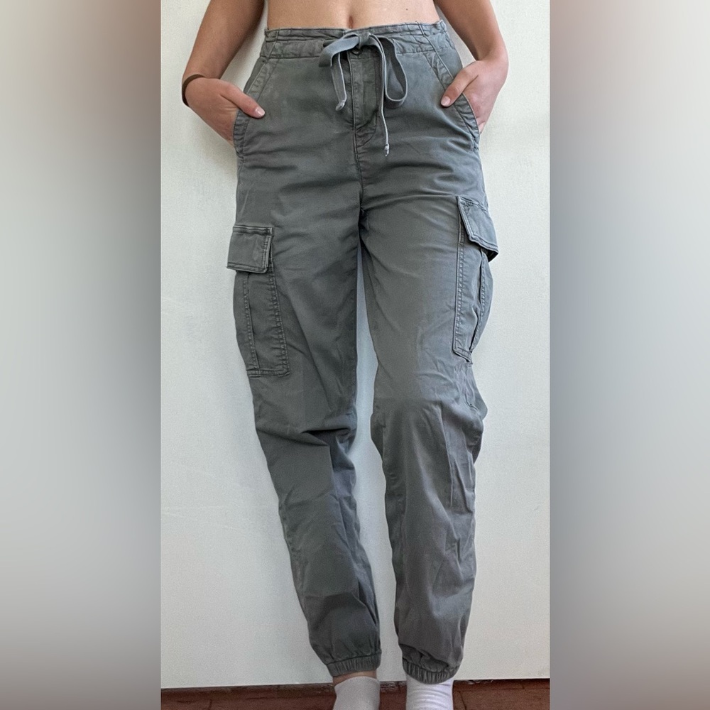 American Eagle Cargo Pants